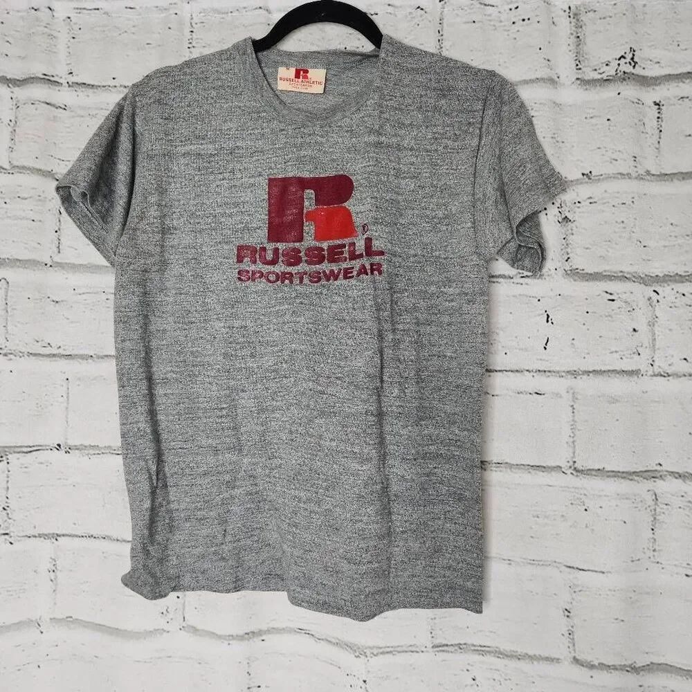 Vintage Russell Athletic Womens Gray Red Graphic Short Sleeve T-Shirt Sz Medium